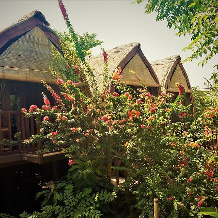 Good Vibes Bungalows Джили Трауанган Екстериор снимка