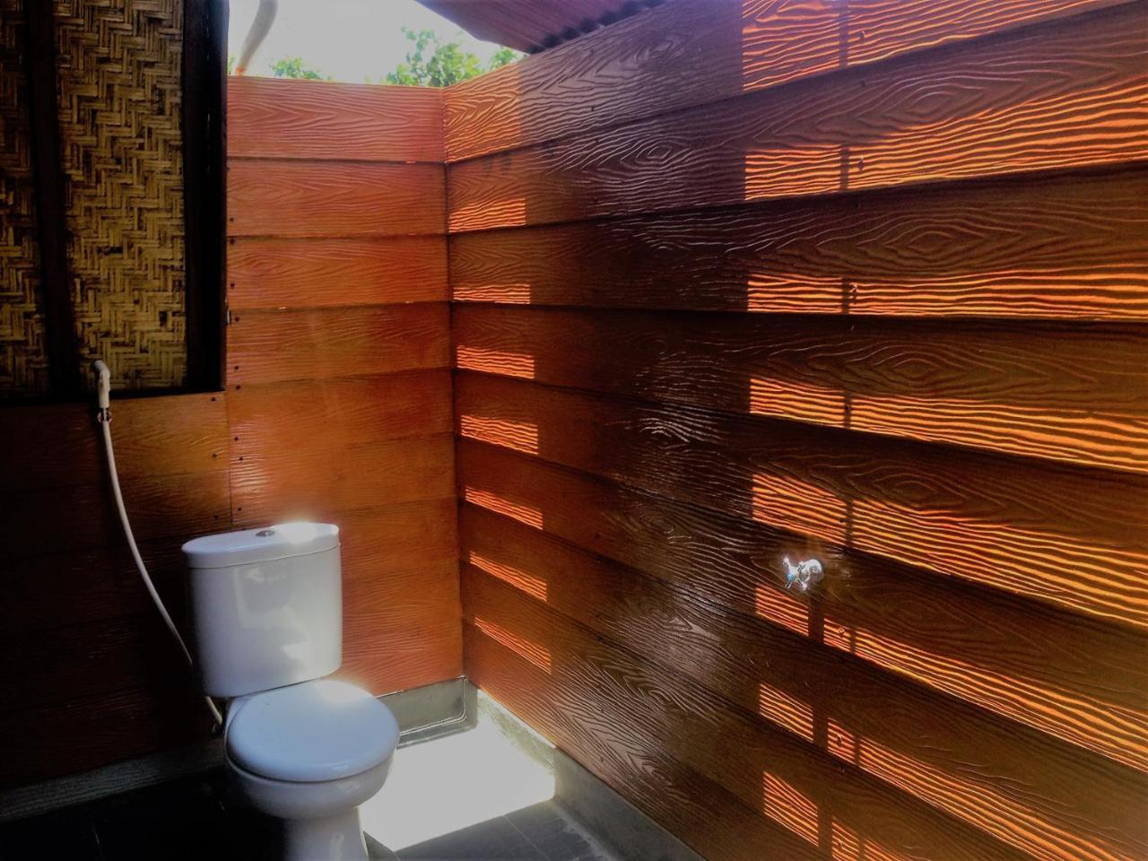 Good Vibes Bungalows Джили Трауанган Екстериор снимка